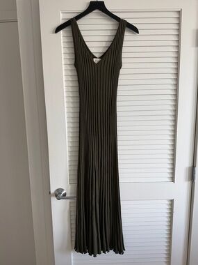green emerald velvet dress MARISSA BLACK GGT SLEEVE MAXI DRESS – DISSH main image 0